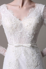 Retro Lace Wedding Dress A-Line With Long Sleeves Pearls Applique And Chapel Train-Dbrbridal