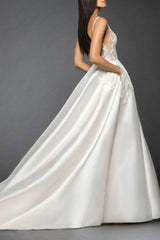 Retro Wedding Dress Chic V-Neck Sleeveless A-line Lace Satin Bridal Gowns With Train-Dbrbridal