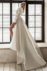 Retro Wedding Dress White Bridal Gowns Long Sleeves Wedding Dress Chic V-Neck A-line With Train Bridal Gowns-Dbrbridal