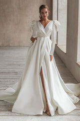 Retro Wedding Dress White Bridal Gowns Long Sleeves Wedding Dress Chic V-Neck A-line With Train Bridal Gowns-Dbrbridal