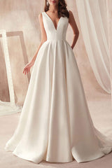 Retro Wedding Dresses A-line Chic V-Neck Sleeveless Long Pleat Bridal Gowns With Train-Dbrbridal
