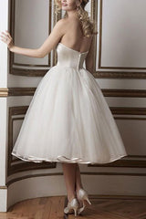 Retro Wedding Dresses Sweetheart Neck Sleeveless A-line Tea Length Bridal Gowns-Dbrbridal