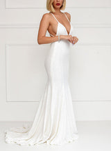 Sequined Mermaid Fitted V-Neck Sleeveless Wedding Dresses Open Back-Dbrbridal