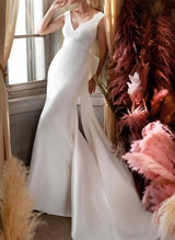 Trumpet Mermaid Fitted V Neck Satin Court Train Wedding Dresses Bow-Dbrbridal