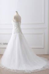 Tulle Wedding Dress Lace Beading Bridal Gown Strapless Sweetheart Chapel Train A-Line Sexy Backless Bridal Dress-Dbrbridal