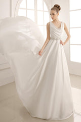 Turndown Collar Brides Wedding Dress With Pleated Satin Exclusive-Dbrbridal
