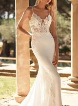 V-Neck Sleeveless Court Train Elegant Wedding Dresses Appliques Lace-Dbrbridal