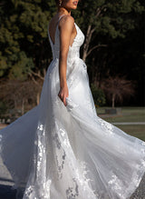 V-Neck Sleeveless Tulle Wedding Dresses Appliques Lace-Dbrbridal