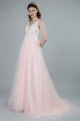 Wedding Dresses A-line Sleeveless Bows Chic V-Neck Bridal Gowns With Court Train Exclusive-Dbrbridal