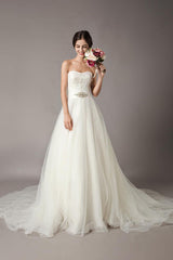 Wedding Dresses Ivory Strapless Lace Beaded Chapel Train Bridal Gowns-Dbrbridal
