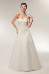 Wedding Dresses Strapless Lace Maxi Bridal Dress Sweetheart Neckline Long Ivory Wedding Gowns-Dbrbridal