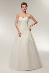 Wedding Dresses Strapless Lace Maxi Bridal Dress Sweetheart Neckline Long Ivory Wedding Gowns-Dbrbridal