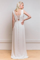 White Casual Wedding Dress A-Line Chic V-Neck Sleeveless Sexy Backless Buttons Satin Fabric Lace Long Bridal Gowns-Dbrbridal