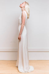 White Casual Wedding Dress A-Line Chic V-Neck Sleeveless Sexy Backless Buttons Satin Fabric Lace Long Bridal Gowns-Dbrbridal