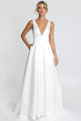 White Casual Wedding Dress Satin Fabric Chic V-Neck Sleeveless Sexy Backless A-Line Bridal Gowns-Dbrbridal