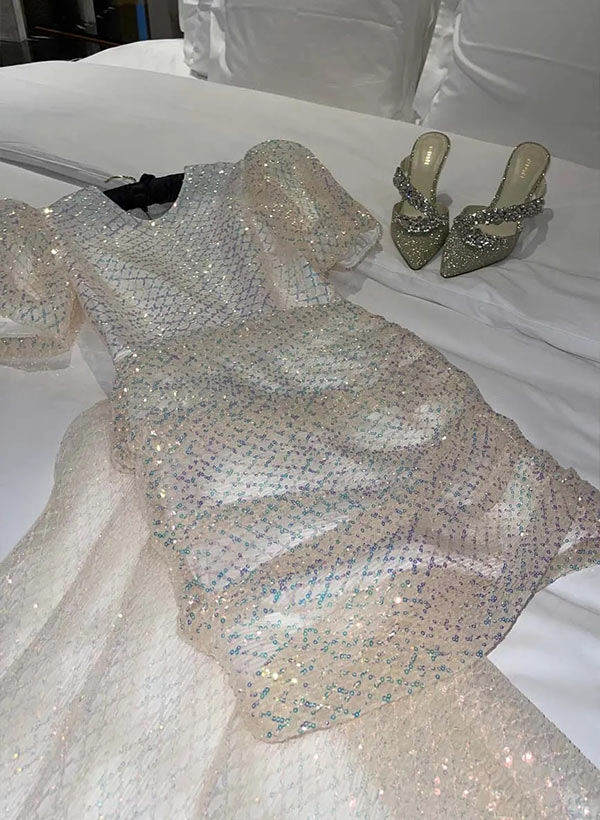 Sheath Scoop Neck Short Sleeves Short/Mini Sequined Homecoming Dresses