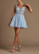 A-Line V-Neck Sleeveless Short/Mini Lace/Tulle Homecoming Dresses