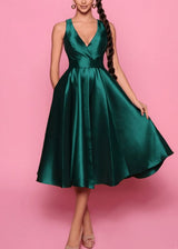 Satin V-Neck A-Line Knee-Length Homecoming Dresses With Pockets