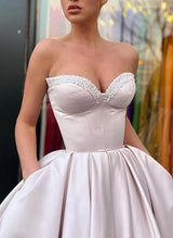 Sweetheart A-Line Satin Beading Homecoming Dresses