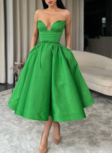 Sweetheart A-Line Satin Homecoming Dresses