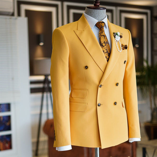Amazing Yellow Peaked Lapel Double Breasted Tailored Prom Suits