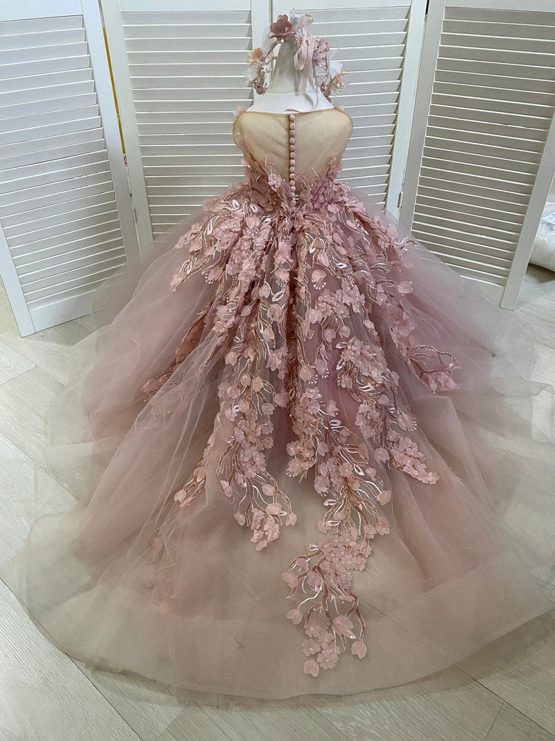 Beautiful Sleeveless Tulle Flower Girls Dress With Appliques Ball Gown