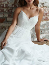 Casual Wedding Dress A-line Chic V-Neck Straps Sleeveless Lace Chiffon Bridal Gowns With Train For Beach Party