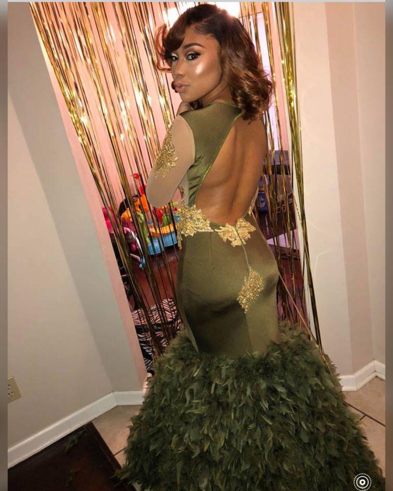 Chic Crew Neck Long Sleevess Feather Puffy Train Dark Green Formal Dresses