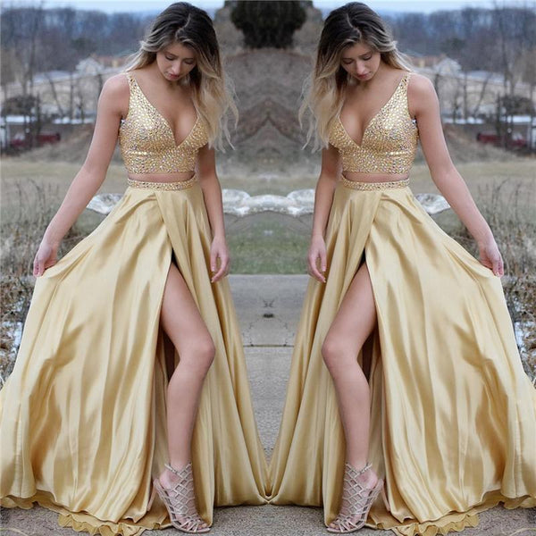 Chic Gold Designer Two Piecess V-Neck Evening Dresses Sleeveless V-Neck Crystals Formal Dresses