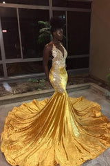 Chic Sleeveless V-Neck Mermaid Appliques Yellow Formal Dresses