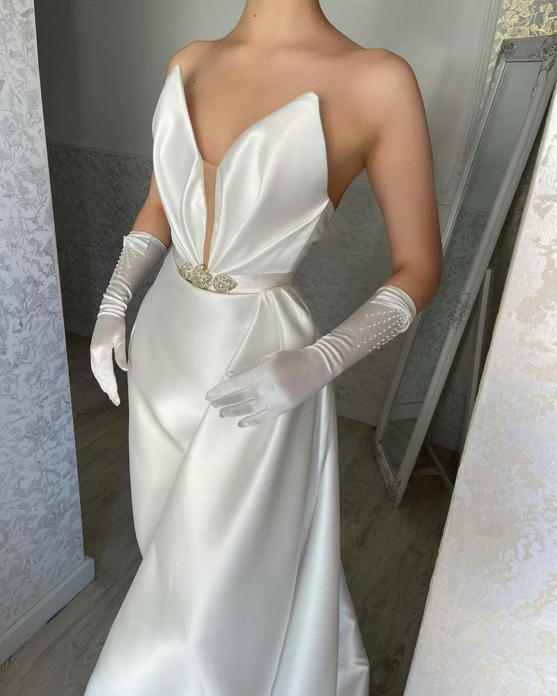 Classy V-neck Sleeveless Evening Party Gowns
