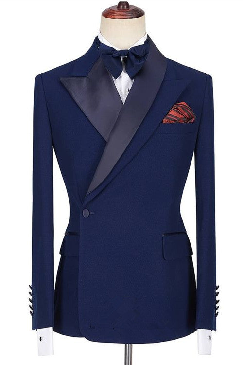 Dark Navy Peaked Lapel Gorgeous Men Suits for Prom