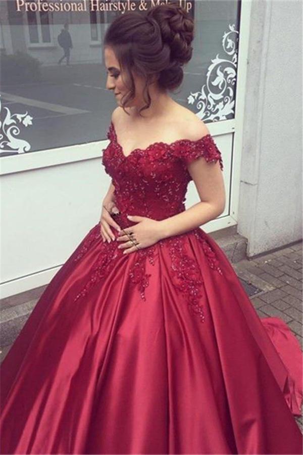 Delicate Off-the-shoulder Beading Ball Gown Formal Dresses