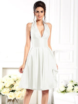 Elegant Halter Sleeveless Short Taffeta Bridesmaid Dresses