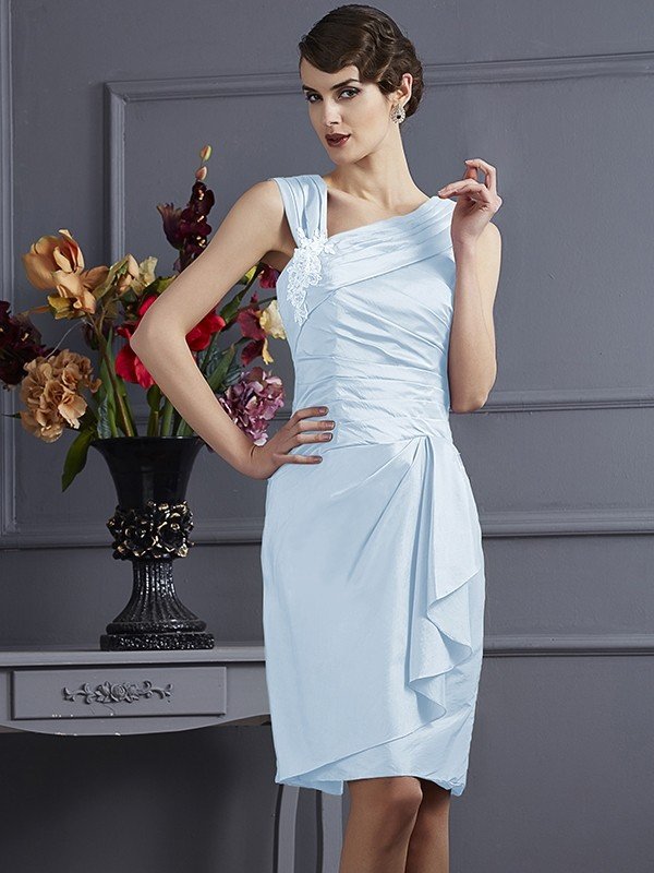 Elegant Sleeveless Applique Short Taffeta Bridesmaid Dresses