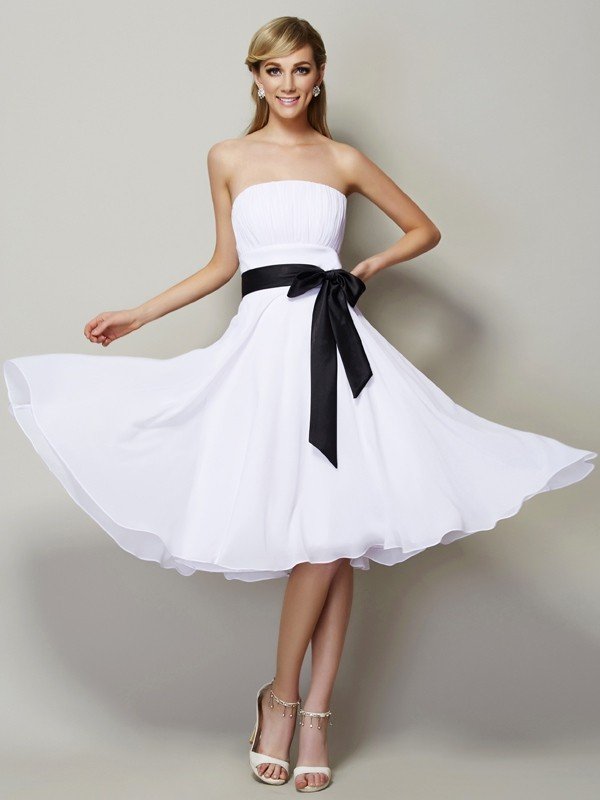Elegant Strapless Sleeveless Sash/Ribbon/Belt Short Chiffon Bridesmaid Dresses
