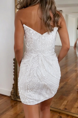 Cute Sleeveless Sweetheart Sparkle White Beads Short Homecoming Dresses