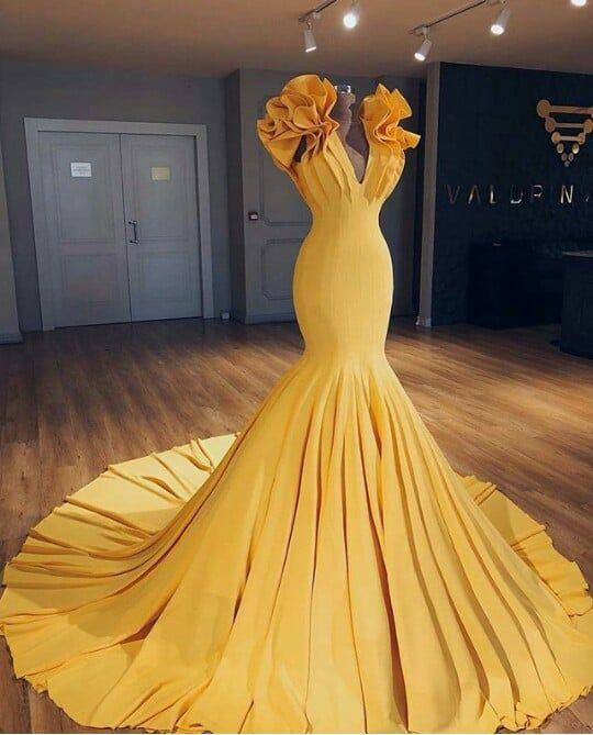 Ginger Yellow Fit and Flare Prom Dresses Ruffles Court Train Evening Gowns