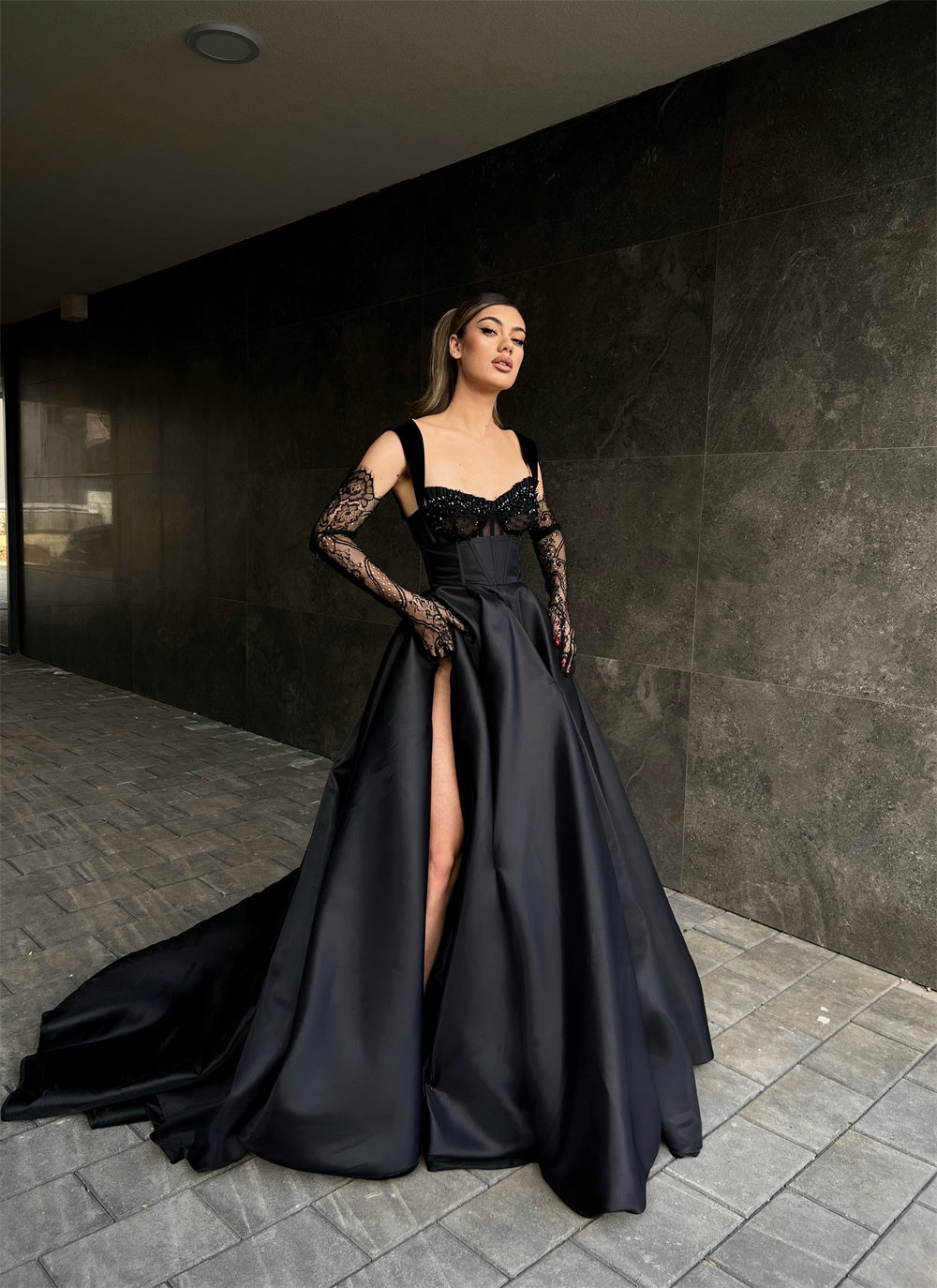 Glamorous Long Black Lace Sleeveless Evening Party Gowns Long Slit Onl ...