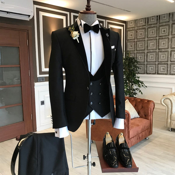 Gorgeous Black Amazing Slim Fit 3-Piece Peaked Lapel Men Suits