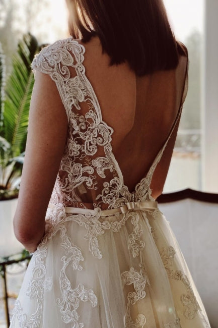 Gorgeous Ivory A-Line Long V-Neck Garden Lace Wedding Dresses