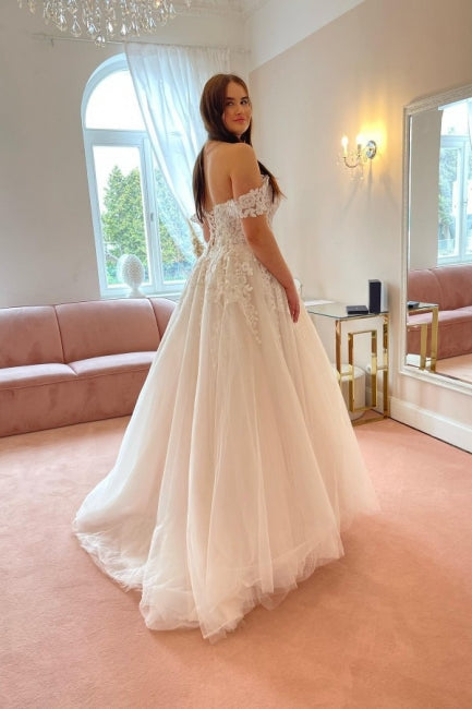 Gorgeous Off the Shoulder Strapless A-Line Lace Tulle Wedding Dresses
