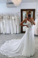 Gorgeous Spaghetti-Straps V-Neck Wedding Dress Sleeveless With Lace Appliques