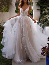 Lace Wedding Dresses A-line Chic V-Neck Sleeveless Appliqued Bridal Gowns With Train