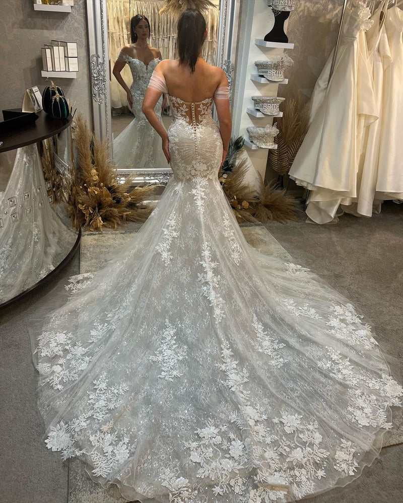 New Arrival Sweetheart Sleeveless Off-the-Shoulder Lace Bridal Gown