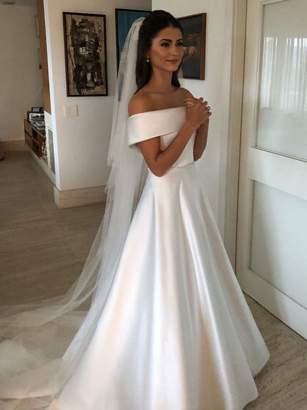 Retro Wedding Dresses Off The Shoulder Short Sleeve A-line Satin Traditional Bridal Gowns With Sweep Train
