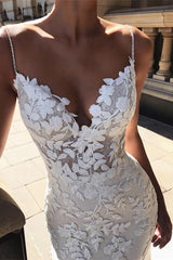 Spaghetti-Straps Mermaid Wedding Dress Long With Lace Appliques