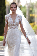 Stunning V-Neck Mermaid Appliques Long Sleeves Wedding Gown Lace Appliques
