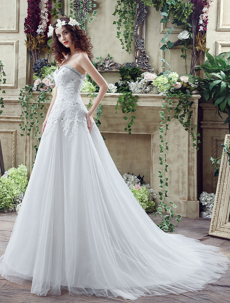 Tulle Wedding Dress Lace Beading Bridal Gown Strapless Sweetheart Chapel Train A-Line Sexy Backless Bridal Dress