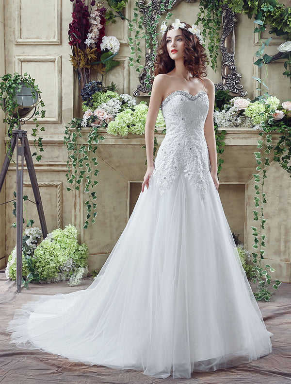 Tulle Wedding Dress Lace Beading Bridal Gown Strapless Sweetheart Chapel Train A-Line Sexy Backless Bridal Dress